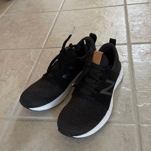 Like New!! New Balance Tennis Shoes